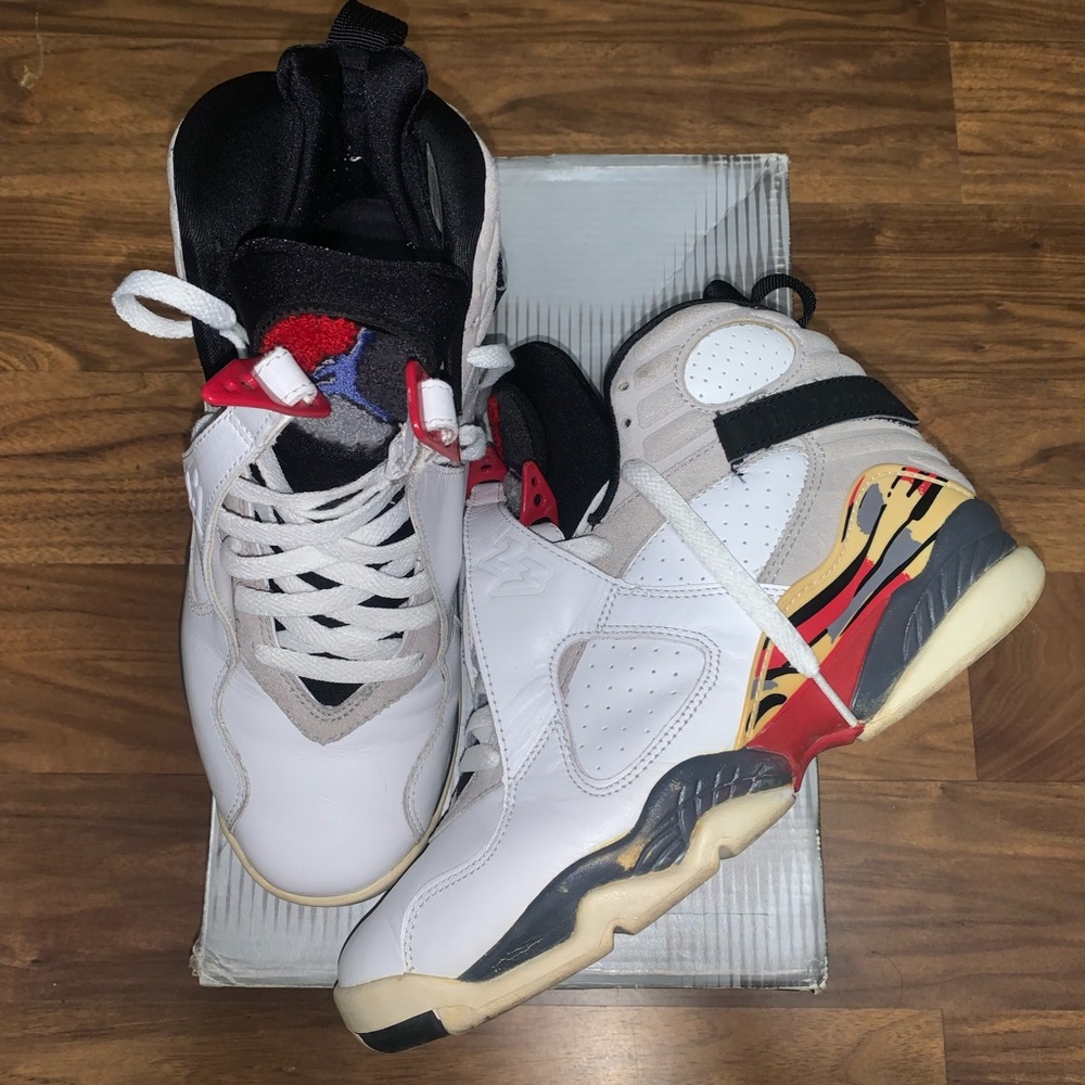Jordan 8 Retro Bugs Bunny Size 7.5